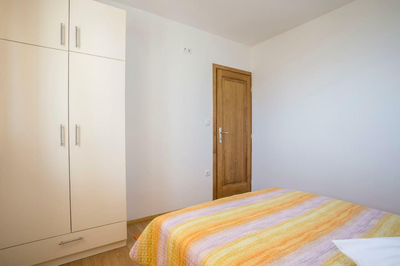 Apartments Bezmalinovic 2 Bol Extérieur photo