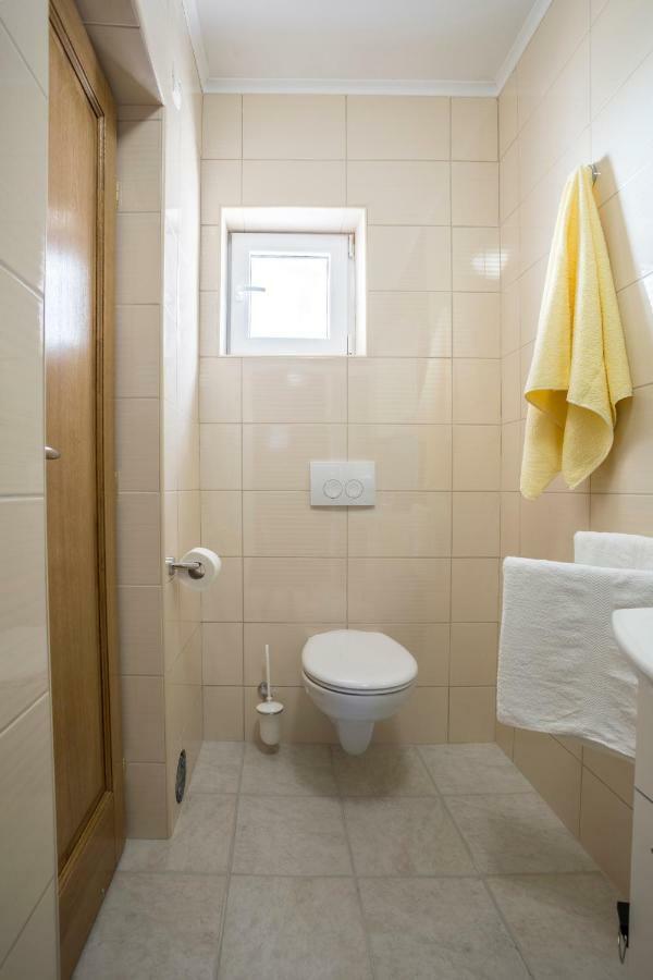 Apartments Bezmalinovic 2 Bol Extérieur photo