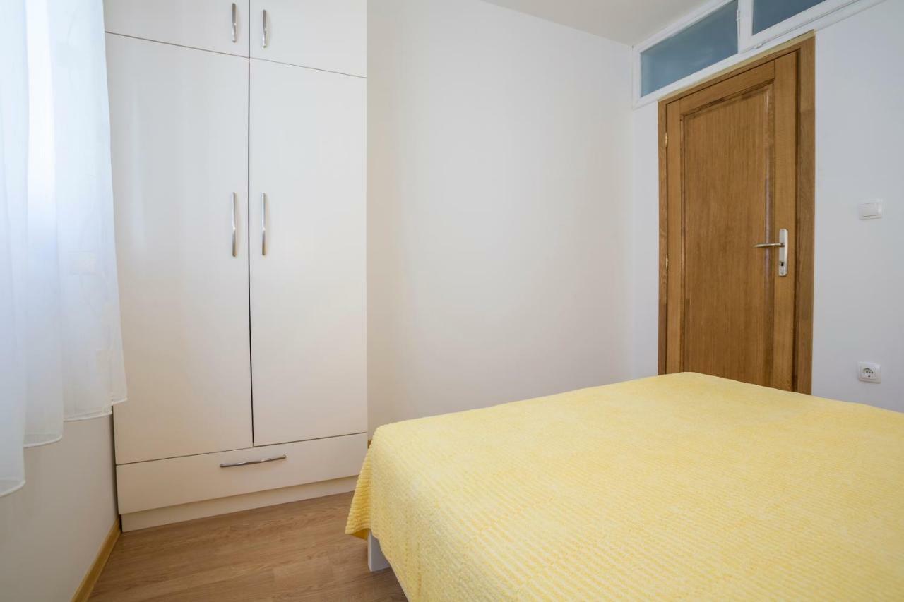 Apartments Bezmalinovic 2 Bol Extérieur photo
